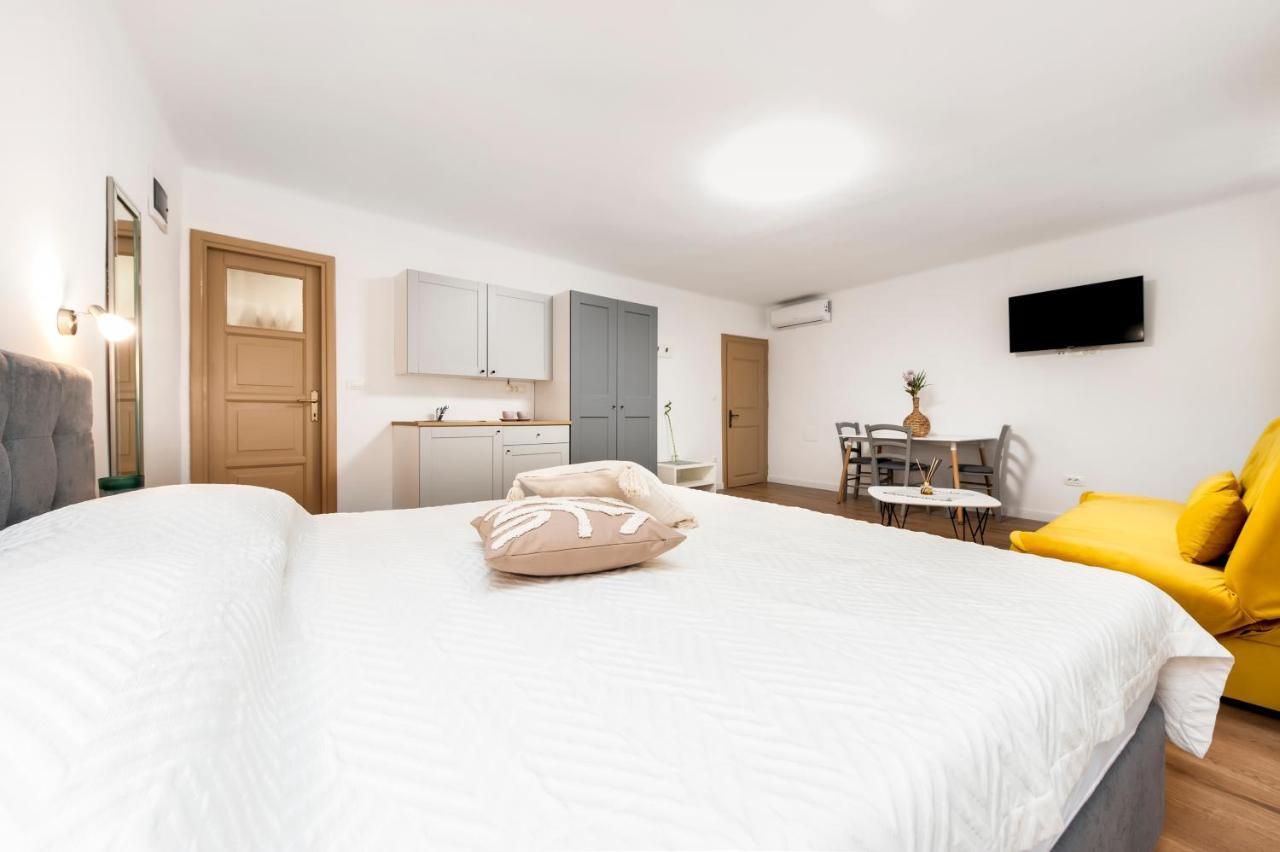 Adriatic Dream Rooms Rovinj Exterior photo